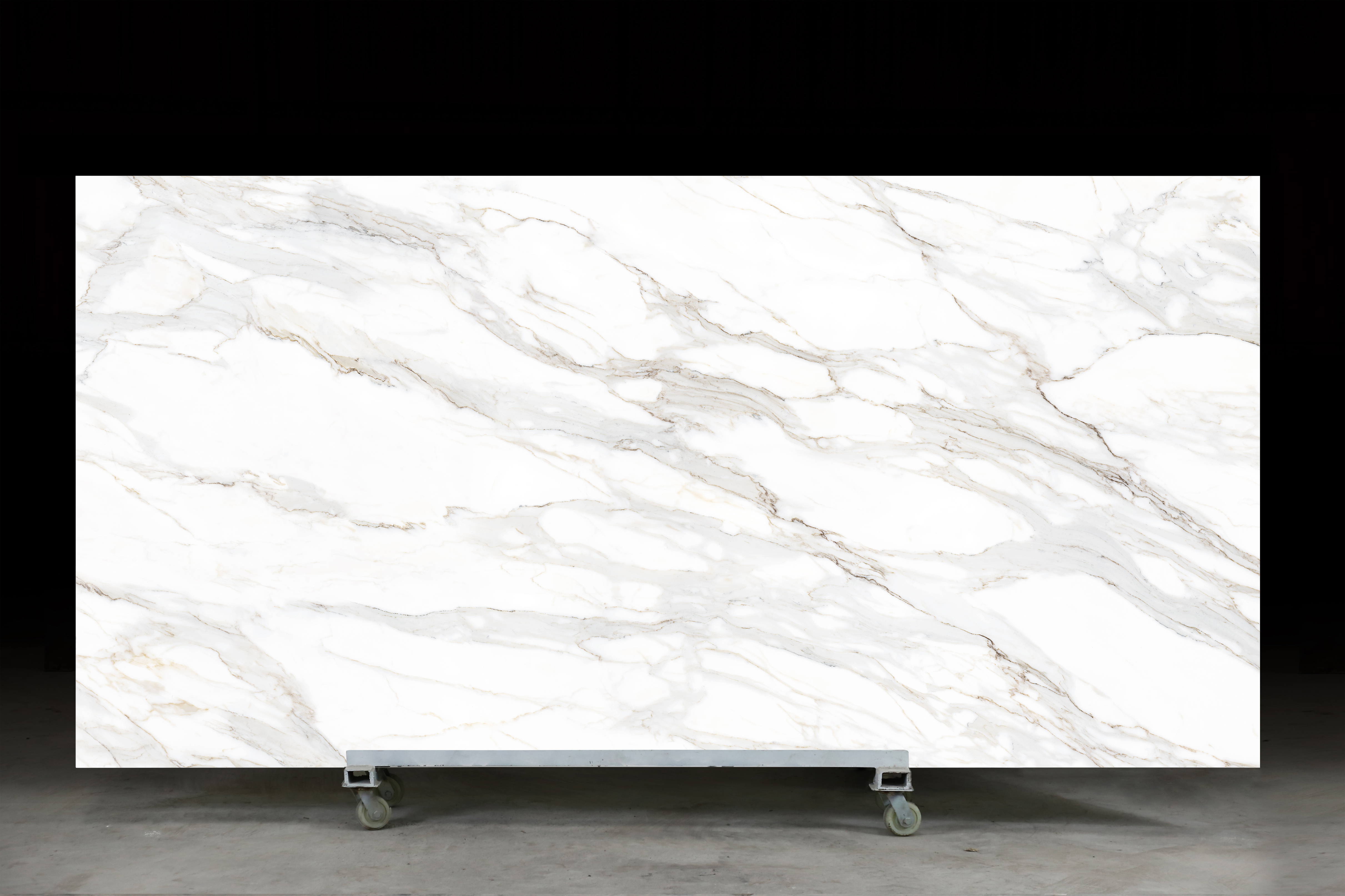 Calacatta Phoenix Quartz scene 2